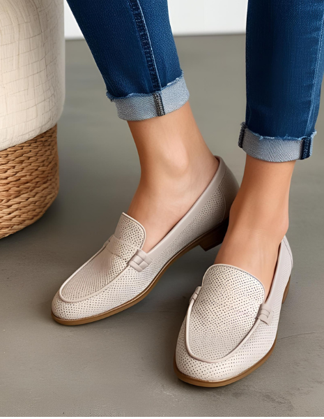 LOAFER